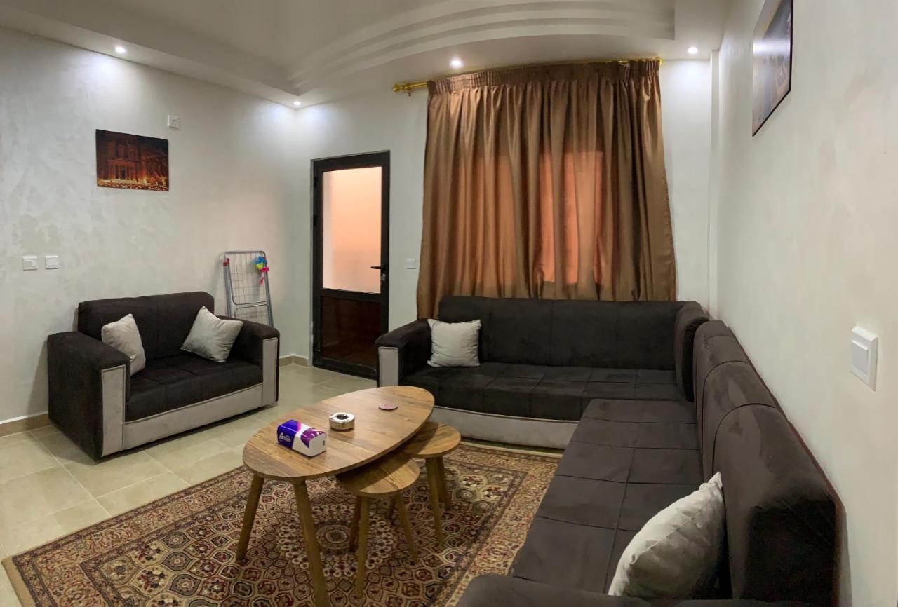 Amro Petra Apartment 와디무사 외부 사진