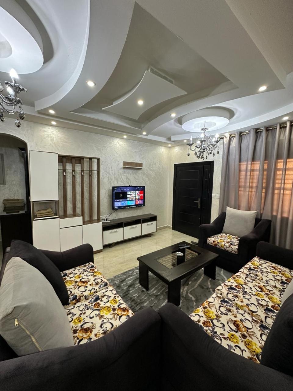 Amro Petra Apartment 와디무사 외부 사진